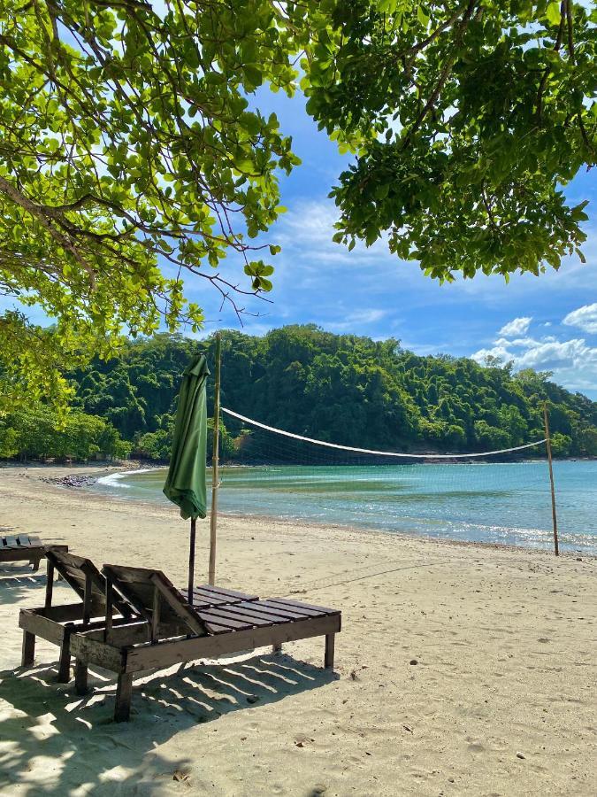 Playa La Caleta Bataan Otel Morong  Dış mekan fotoğraf